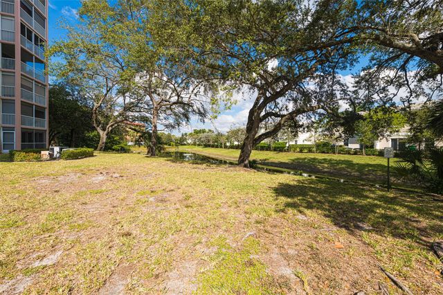 3575 Broken Woods Dr 303, Coral Springs, FL 33065