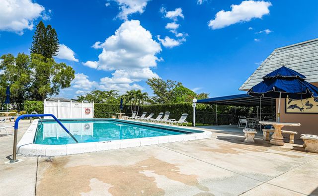 3575 Broken Woods Dr 303, Coral Springs, FL 33065