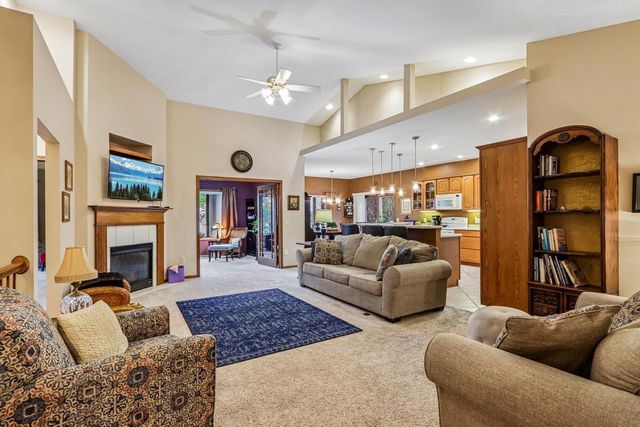 3133 Collingwood Drive, Sun Prairie, WI 53590