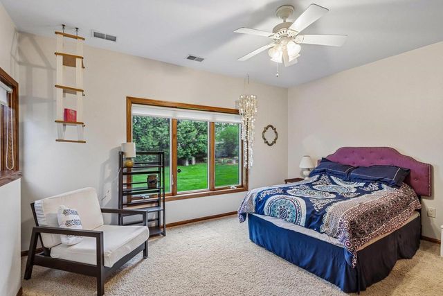 3133 Collingwood Drive, Sun Prairie, WI 53590