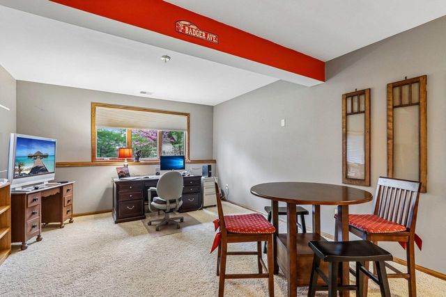 3133 Collingwood Drive, Sun Prairie, WI 53590