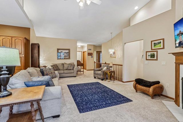 3133 Collingwood Drive, Sun Prairie, WI 53590