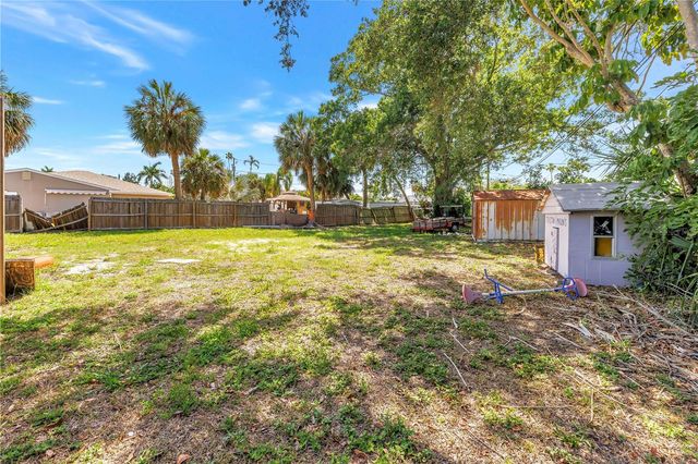 4030 OVERLOOK DRIVE NE, St Petersburg, FL 33703