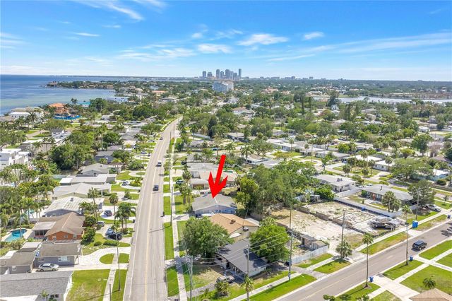 4030 OVERLOOK DRIVE NE, St Petersburg, FL 33703
