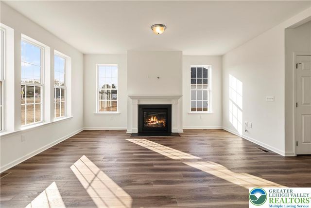 1522 Corkscrew Drive 6, Bushkill Twp, PA 18091