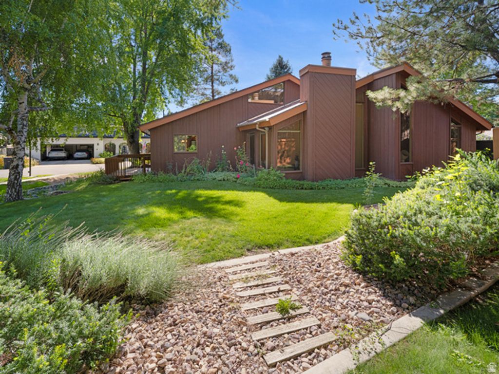 2828 MARRCREST, Provo, UT 84604 — photo 2