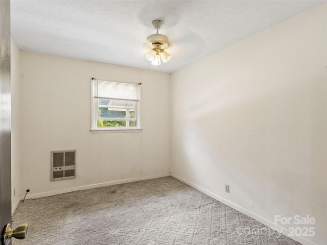5511 State Hwy 197 S Highway, Burnsville, NC 28714