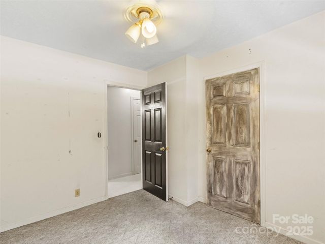 5511 State Hwy 197 S Highway, Burnsville, NC 28714