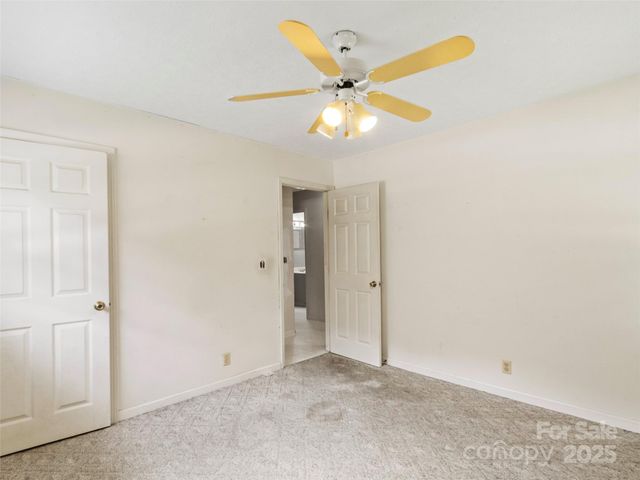 5511 State Hwy 197 S Highway, Burnsville, NC 28714