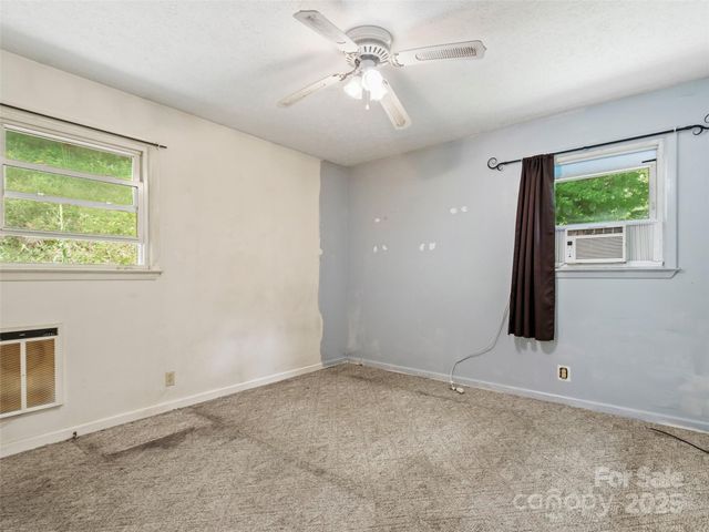 5511 State Hwy 197 S Highway, Burnsville, NC 28714