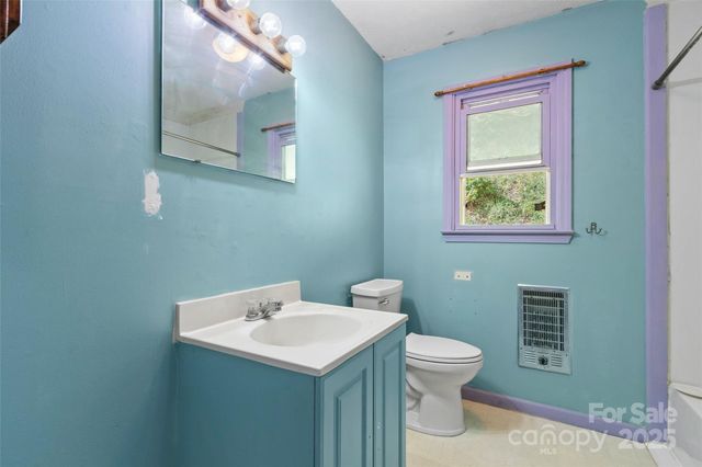 5511 State Hwy 197 S Highway, Burnsville, NC 28714