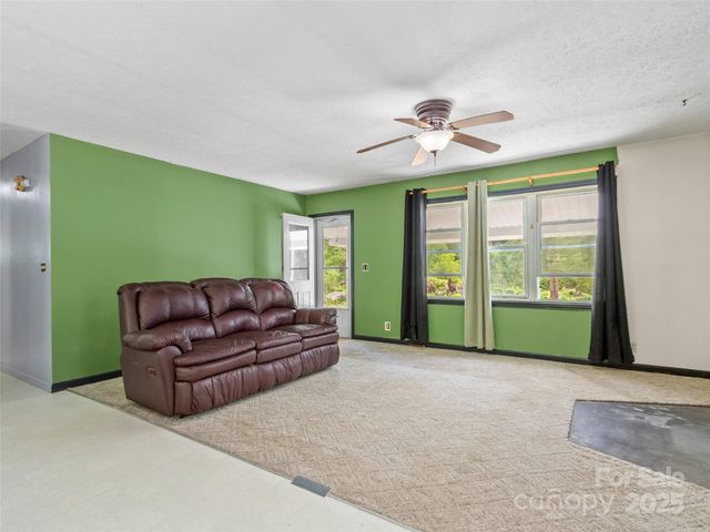 5511 State Hwy 197 S Highway, Burnsville, NC 28714