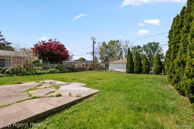 29639 Malvina Drive, Warren, MI 48088