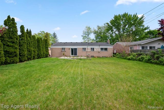 29639 Malvina Drive, Warren, MI 48088