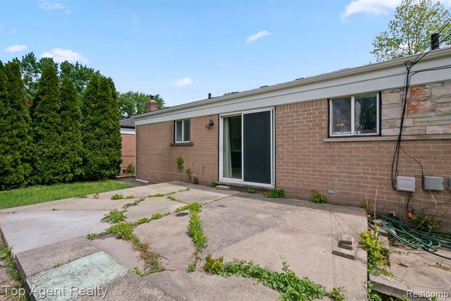 29639 Malvina Drive, Warren, MI 48088
