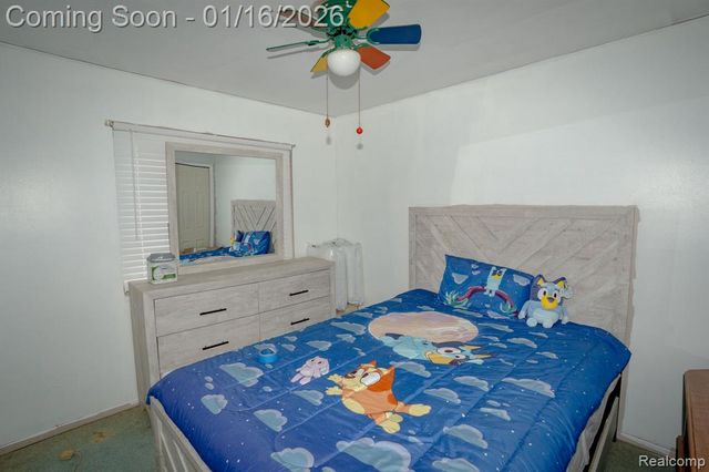 39435 Prentiss Street, Harrison Twp, MI 48045
