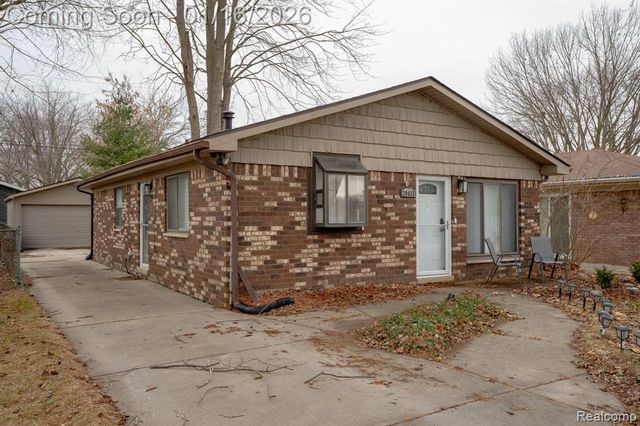 39435 Prentiss Street, Harrison Twp, MI 48045