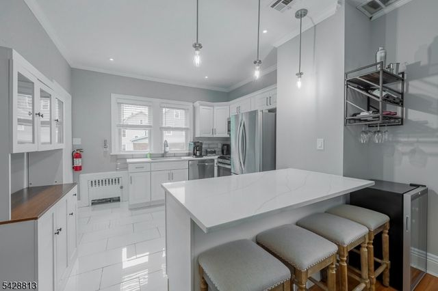 56 Woodside Rd, Maplewood Twp., NJ 07040