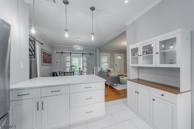 56 Woodside Rd, Maplewood Twp., NJ 07040