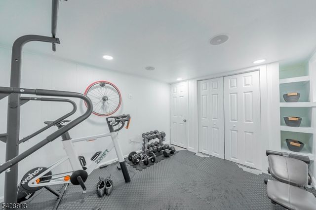 56 Woodside Rd, Maplewood Twp., NJ 07040