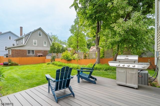 56 Woodside Rd, Maplewood Twp., NJ 07040