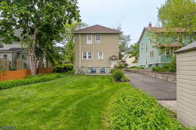 56 Woodside Rd, Maplewood Twp., NJ 07040