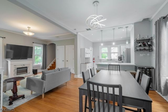 56 Woodside Rd, Maplewood Twp., NJ 07040