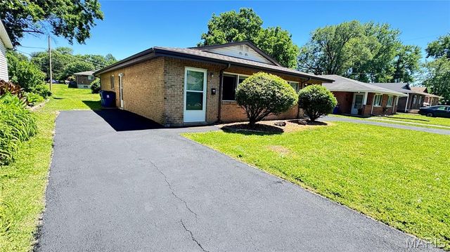 3912-3914 Wright Avenue, St Ann, MO 63074