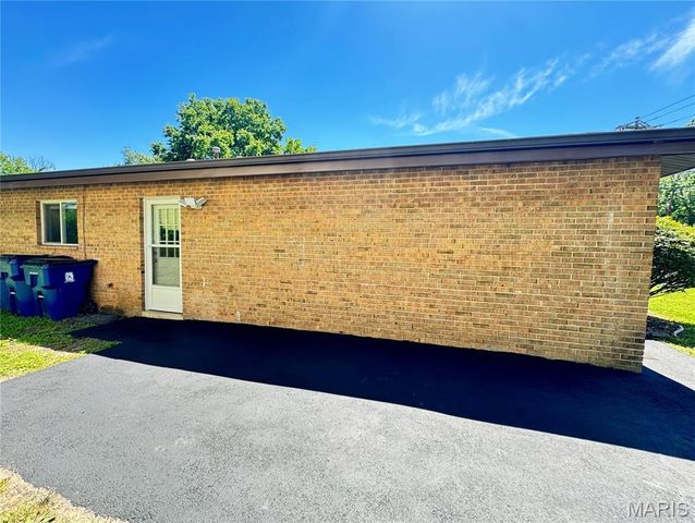 3912-3914 Wright Avenue, St Ann, MO 63074