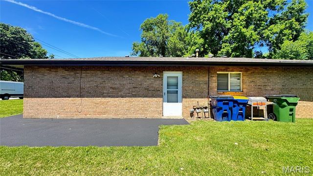 3912-3914 Wright Avenue, St Ann, MO 63074