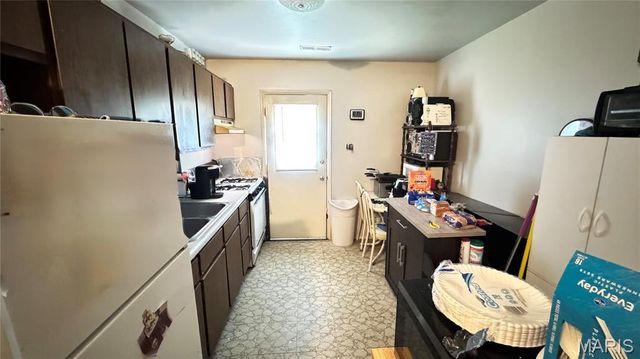 3912-3914 Wright Avenue, St Ann, MO 63074