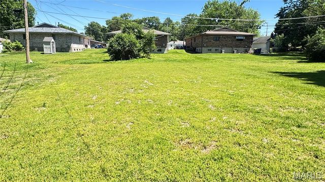 3912-3914 Wright Avenue, St Ann, MO 63074