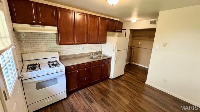 3912-3914 Wright Avenue, St Ann, MO 63074