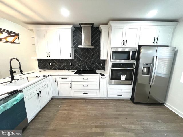 2250 N 2ND ST, Philadelphia, PA 19133