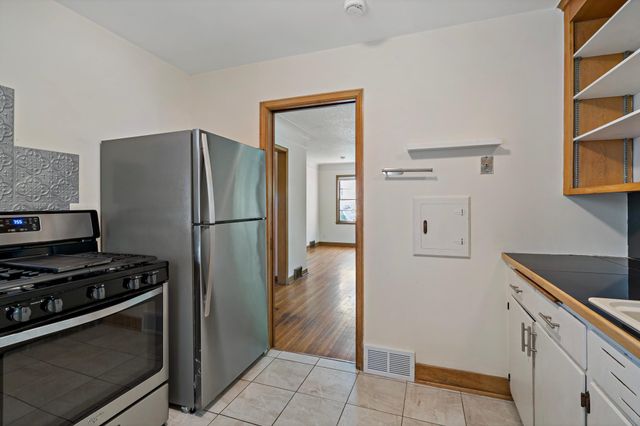 2549 35th Avenue S, Minneapolis, MN 55406
