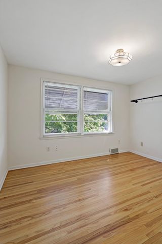 2549 35th Avenue S, Minneapolis, MN 55406