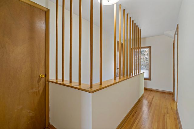 2549 35th Avenue S, Minneapolis, MN 55406
