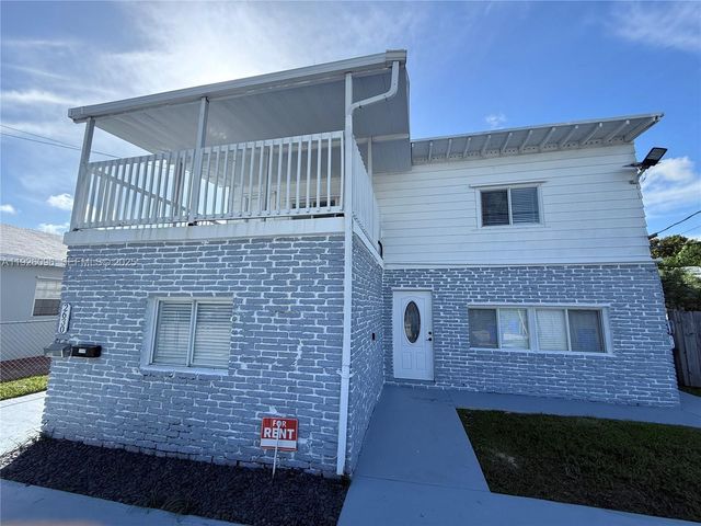 2630 SW 31st Pl B, Miami, FL 33133