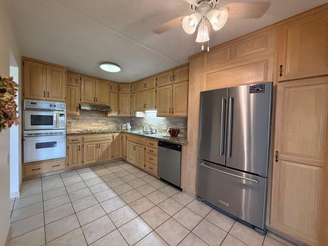 2601 Kenzie Terrace 528, Saint Anthony, MN 55418