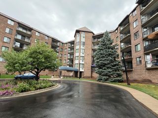 2601 Kenzie Terrace 528, Saint Anthony, MN 55418