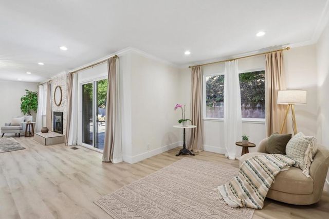 2704 Brittan Avenue, San Carlos, CA 94070