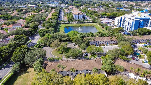 2125 NW 77th Way 203, Pembroke Pines, FL 33024