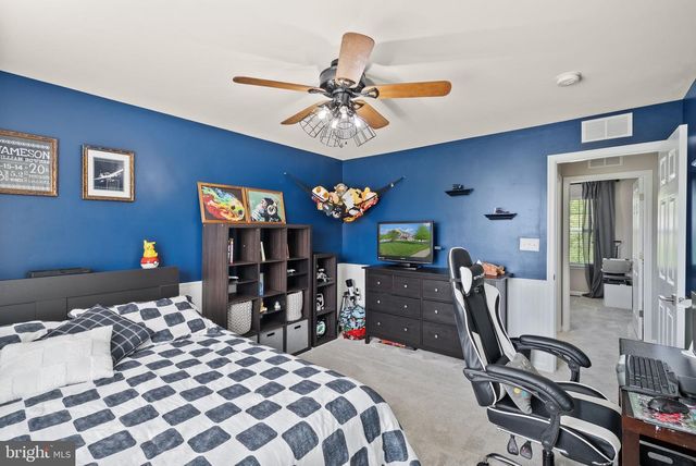 14492 SHARPSHINNED DR, Gainesville, VA 20155
