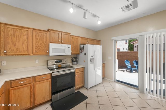 862 S COLONIAL Drive, Gilbert, AZ 85296