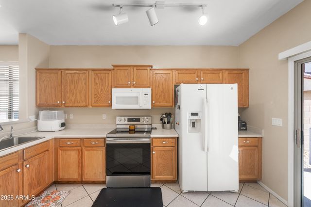 862 S COLONIAL Drive, Gilbert, AZ 85296