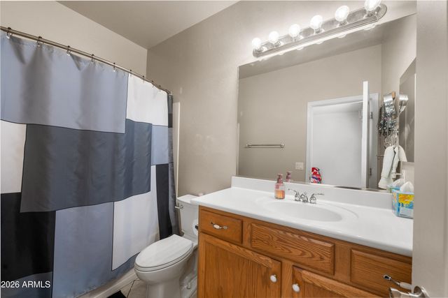 862 S COLONIAL Drive, Gilbert, AZ 85296