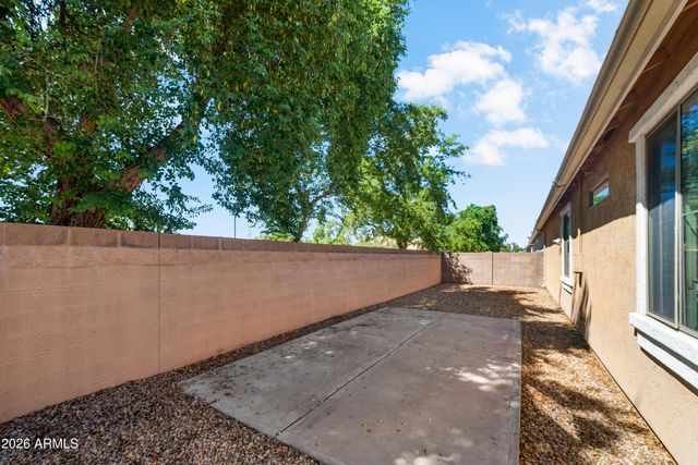 862 S COLONIAL Drive, Gilbert, AZ 85296