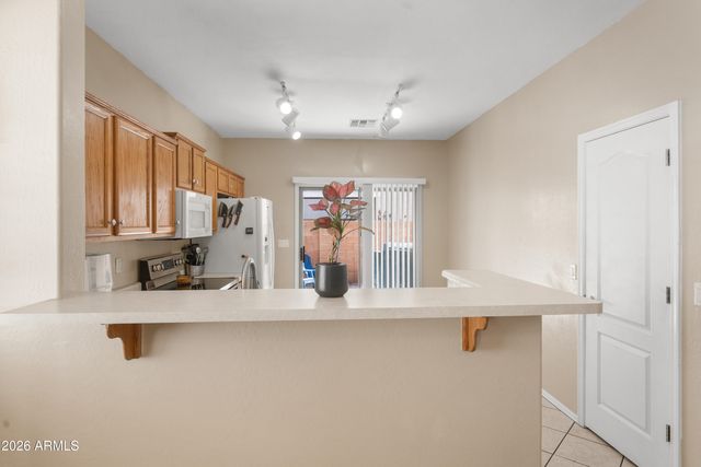 862 S COLONIAL Drive, Gilbert, AZ 85296