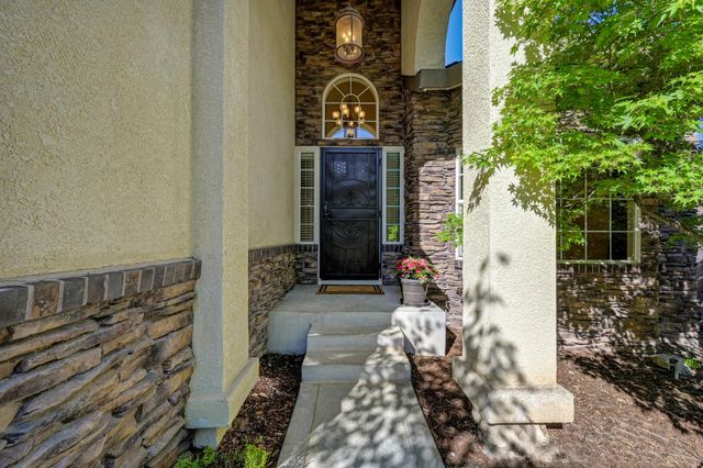 8626 Pershing Ave, Fair Oaks, CA 95628