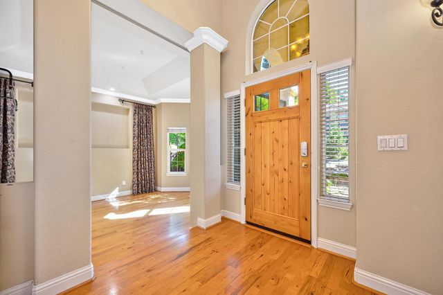 8626 Pershing Ave, Fair Oaks, CA 95628